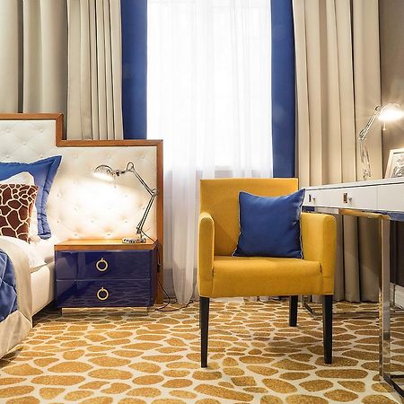 Mirax Sapphire Boutique Hotel Kharkiv Bagian luar foto