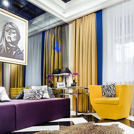 Mirax Sapphire Boutique Hotel Kharkiv Bagian luar foto