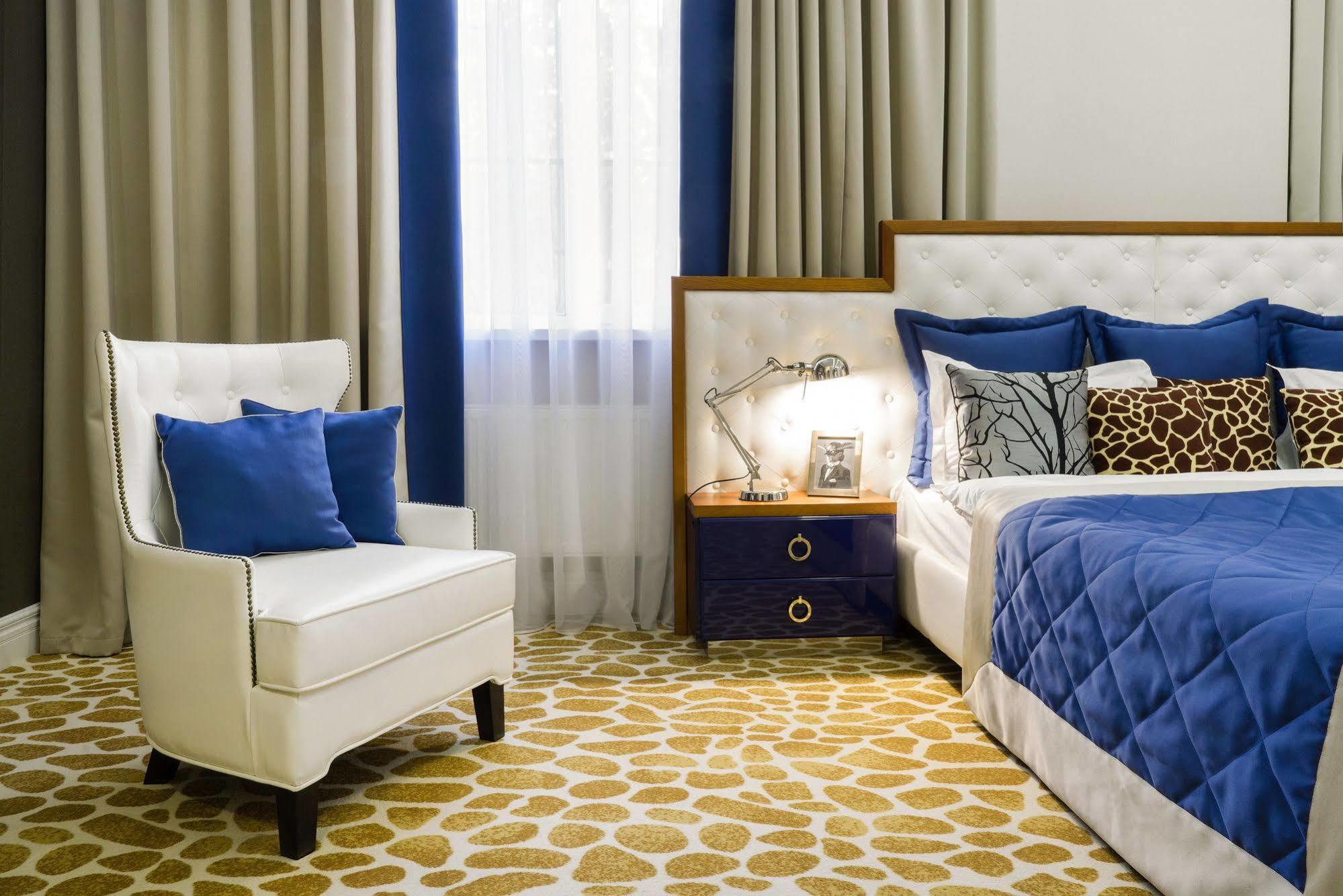 Mirax Sapphire Boutique Hotel Kharkiv Bagian luar foto